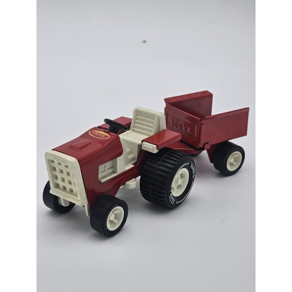 Vintage Tonka Red Farm Tractor & Trailer  Loose